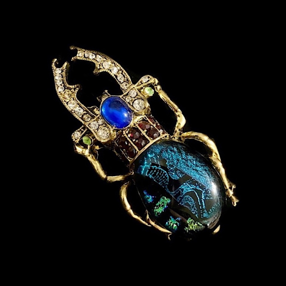 Beautiful dichroic glass beetle brooch / pin